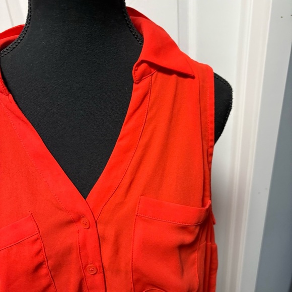 Torrid - Madison Georgette Button-Up Sleeveless Shirt - Picture 5 of 11